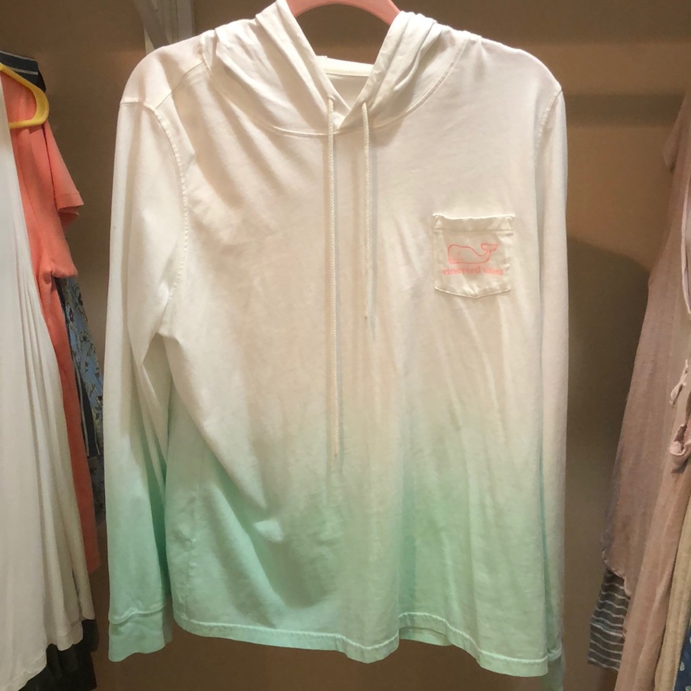 XL vineyard vines pullover